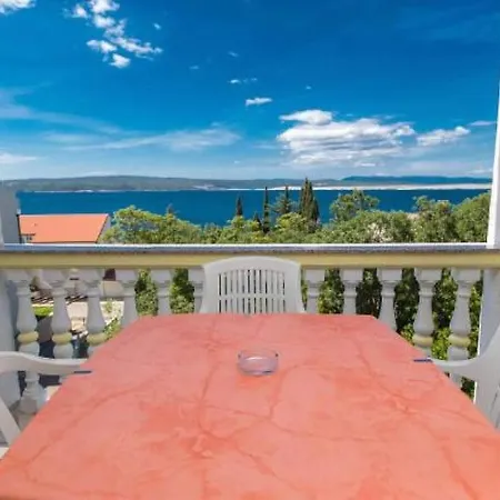 In 41212 Apartament Dramalj